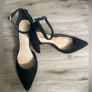 Gibson Latimer Black Pumps. Size 8